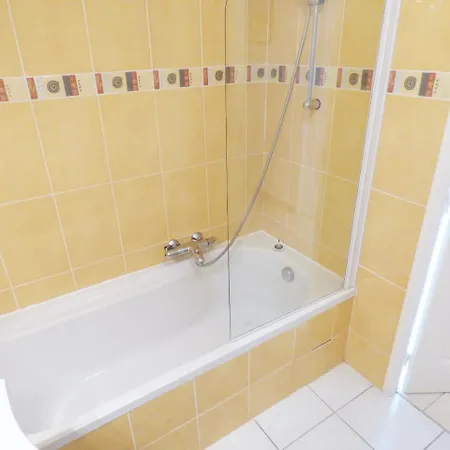 Croisette Alc 8 Saint Nicolas * Cannes