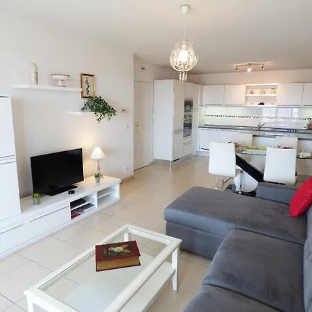 Croisette Alc 8 Saint Nicolas Apartment *